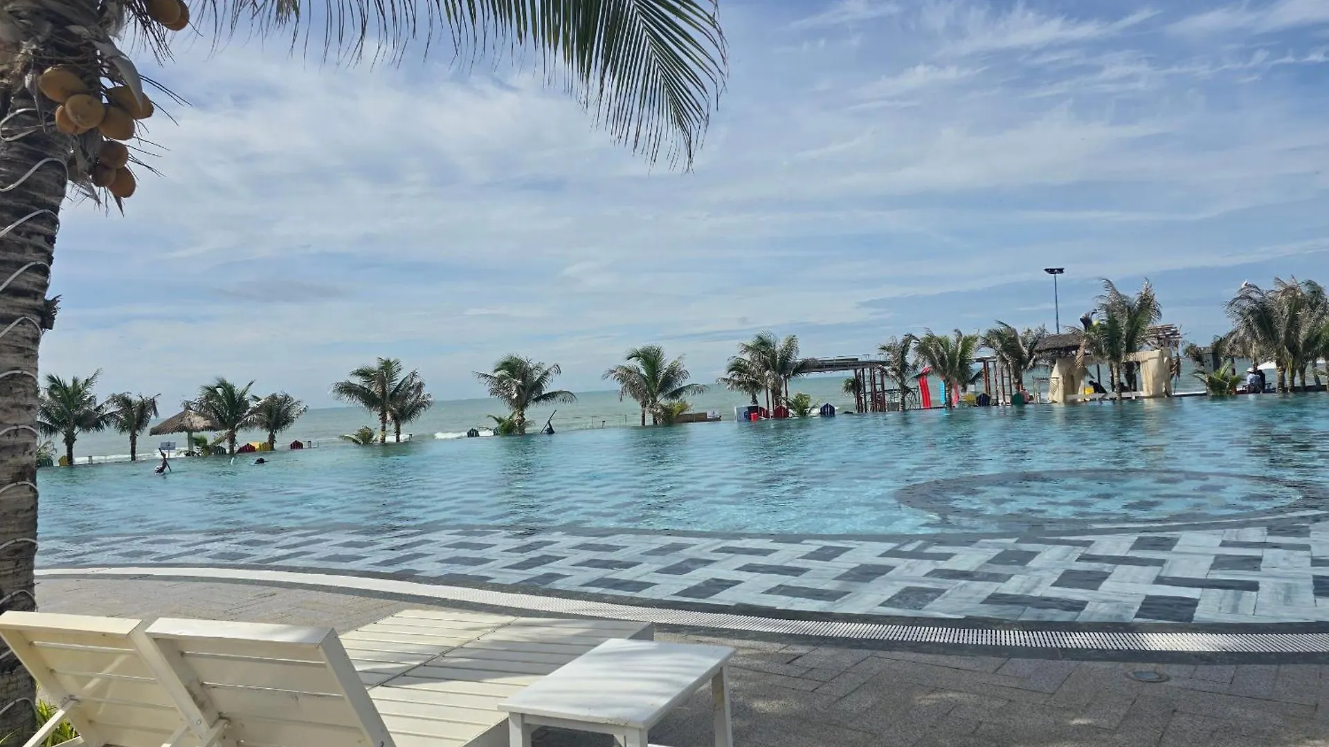 Villa Bien Vung Tau 093 - 273 -0109